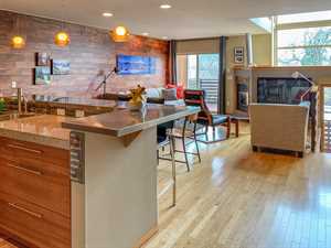 vacation rental condos