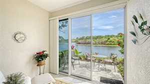vacation rental condos